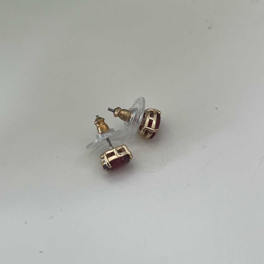 New Stella & Dot Ruby Red Stud Earrings - Picture 10 of 12